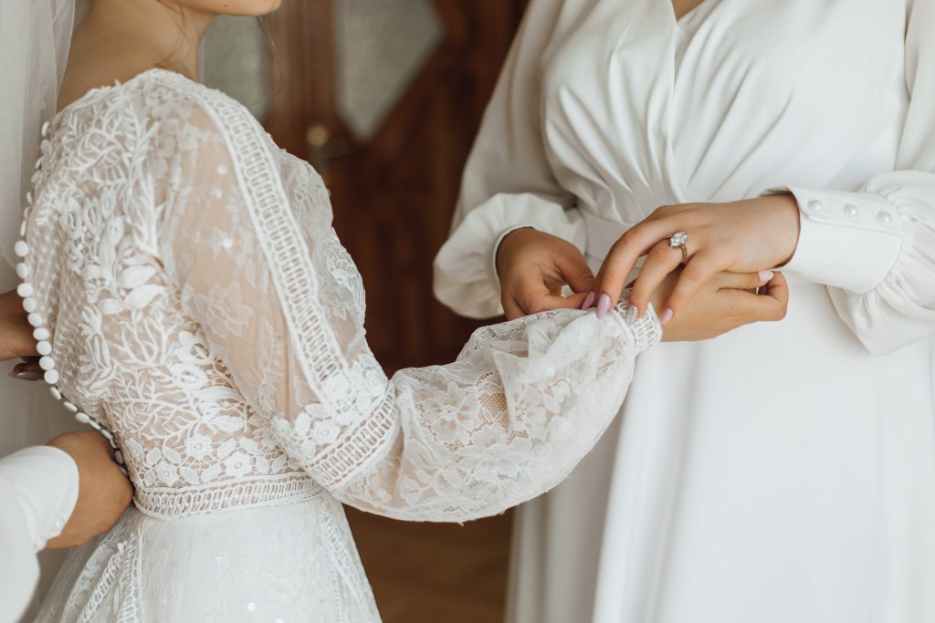 Beautiful lace vintage style sleeves on wedding dress 